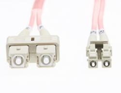4Cabling 1.5M Lc-Sc Om4 Multimode Fibre Optic Cable: 2Mm Oversleeving - Salmon Pink (Fl.Om4Lcsc1.5Mp)