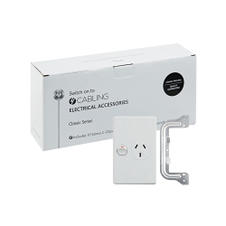 4C | Classic Single Power Point 250V 10A - Vertical - 10 Pack with 10 FREE C-Clips 040.000.0018.10PACK